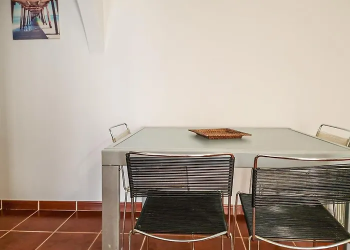 Falésia Just 800 M * Olhos de Água